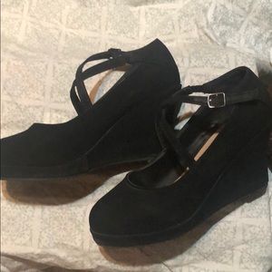 Black dressy wedge shoes